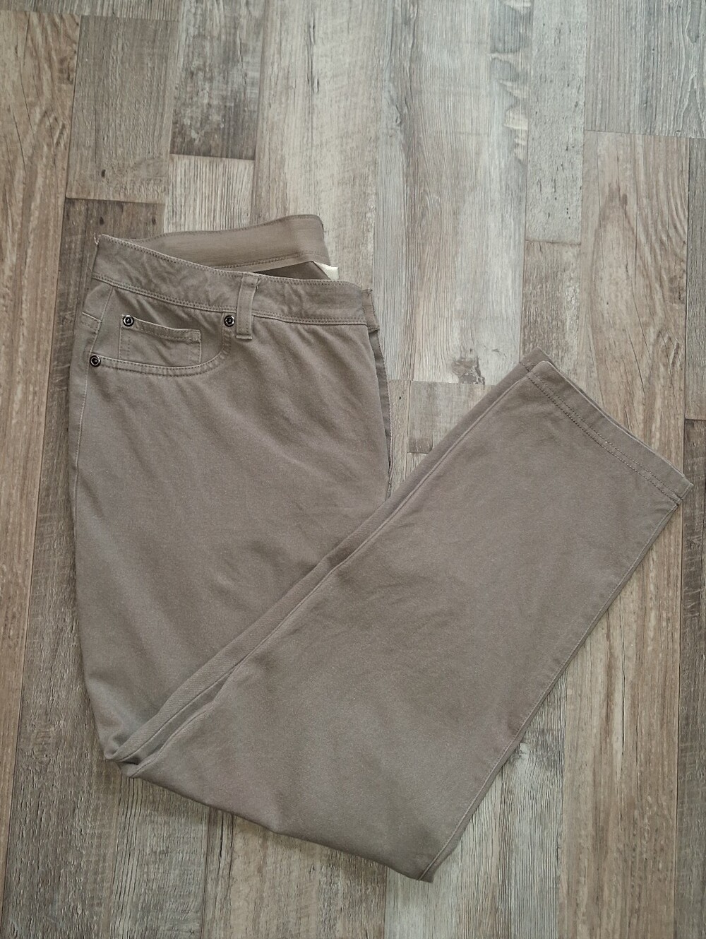 CHICO'S TAUPE ANKLE PANTS SZ 2.5 (14)